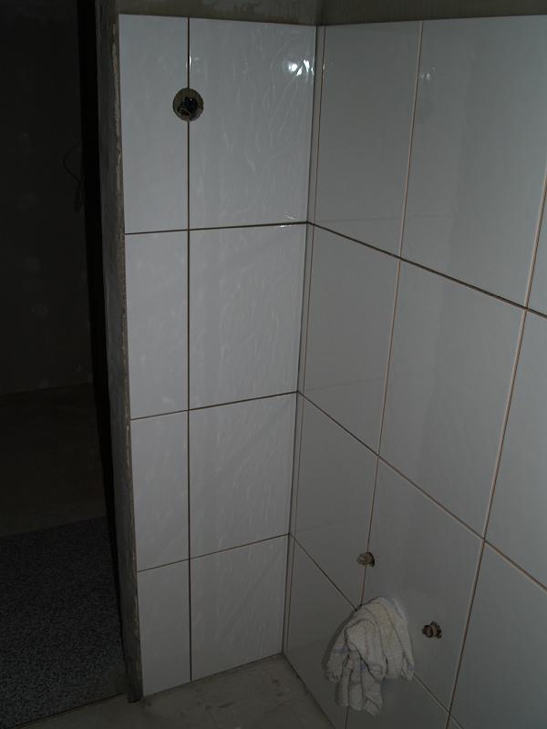 P8311340 